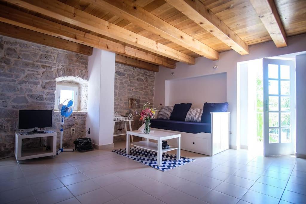 Stone House Kula Milica Villa Mala Cista Kültér fotó